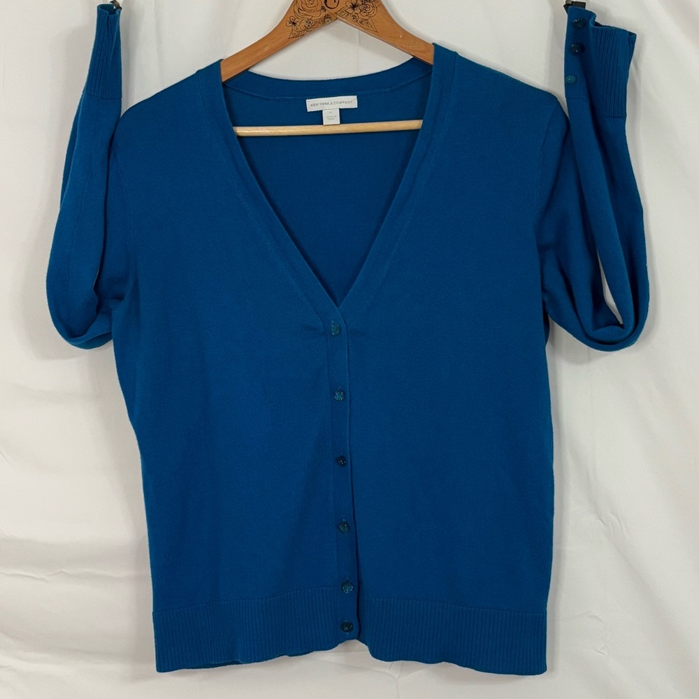 Cerulean Teal V-Neck Button Cardigan, New York & Company, US Sz XL - Picture 3 of 15
